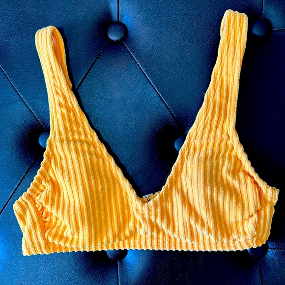 Xhilaration Other - Xhilaration, women’s XS, orange shade, ribbed design, bikini top. Pre-loved.